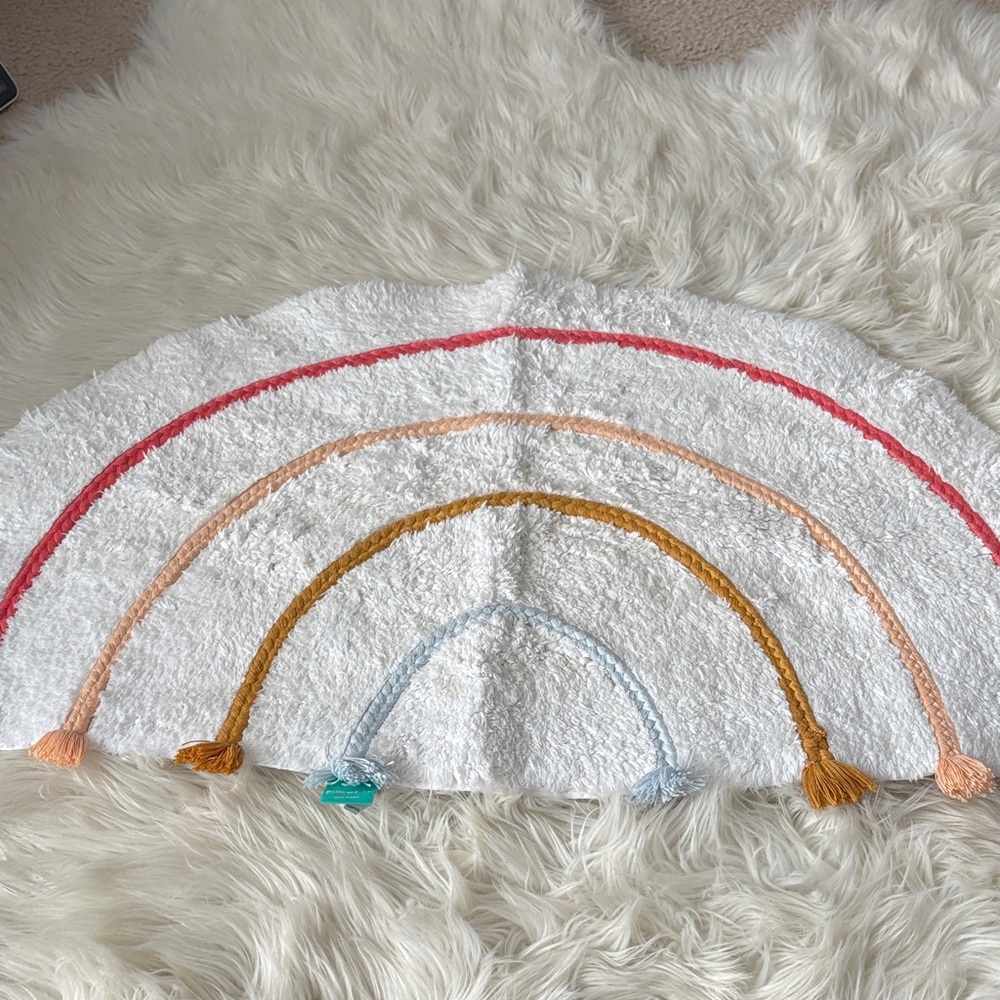 Pillowfort Rainbow bathroom Rug with Pastel Arches
